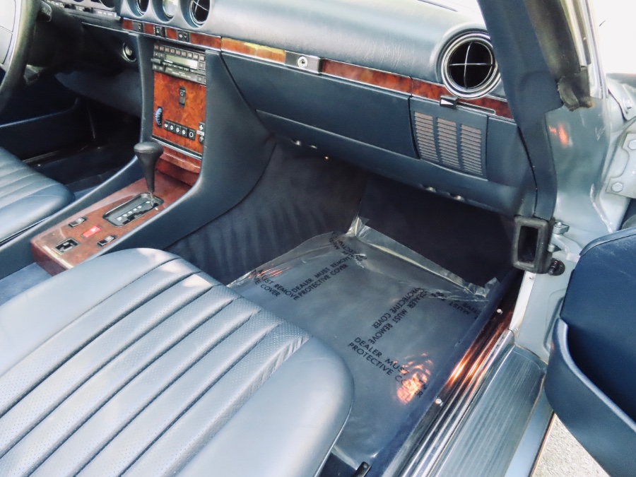 1987 Mercedes-Benz 560 Series 2dr Roadster 560SL, available for sale in North Salem, New York | Meccanic Shop North Inc. North Salem, New York 1987 Mercedes-Benz 560 Series 2dr Roadster 560SL, available for sale in North Salem, New York | Meccanic Shop North Inc. North Salem, New York