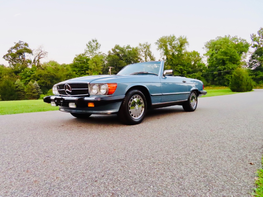 1987 Mercedes-Benz 560 Series 2dr Roadster 560SL, available for sale in North Salem, New York | Meccanic Shop North Inc. North Salem, New York 1987 Mercedes-Benz 560 Series 2dr Roadster 560SL, available for sale in North Salem, New York | Meccanic Shop North Inc. North Salem, New York