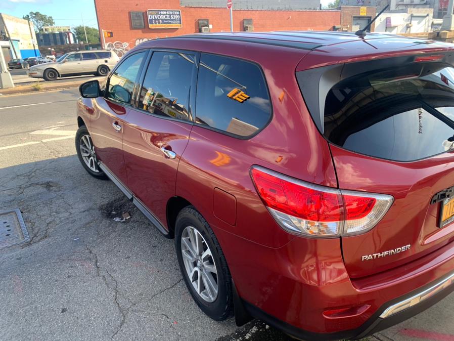 Used Nissan Pathfinder 4WD 4dr SV 2013 | Brooklyn Auto Mall LLC. Brooklyn, New York Used Nissan Pathfinder 4WD 4dr SV 2013 | Brooklyn Auto Mall LLC. Brooklyn, New York