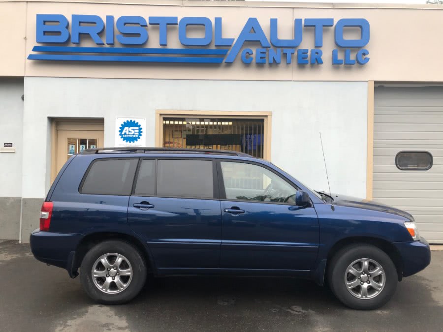 2005 Toyota Highlander 4dr V6 4WD w/3rd Row (Natl), available for sale in Bristol, Connecticut | Bristol Auto Center LLC. Bristol, Connecticut