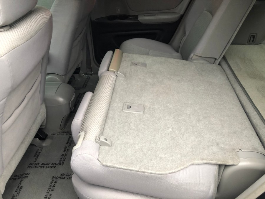 2005 Toyota Highlander 4dr V6 4WD w/3rd Row (Natl), available for sale in Bristol, Connecticut | Bristol Auto Center LLC. Bristol, Connecticut 2005 Toyota Highlander 4dr V6 4WD w/3rd Row (Natl), available for sale in Bristol, Connecticut | Bristol Auto Center LLC. Bristol, Connecticut