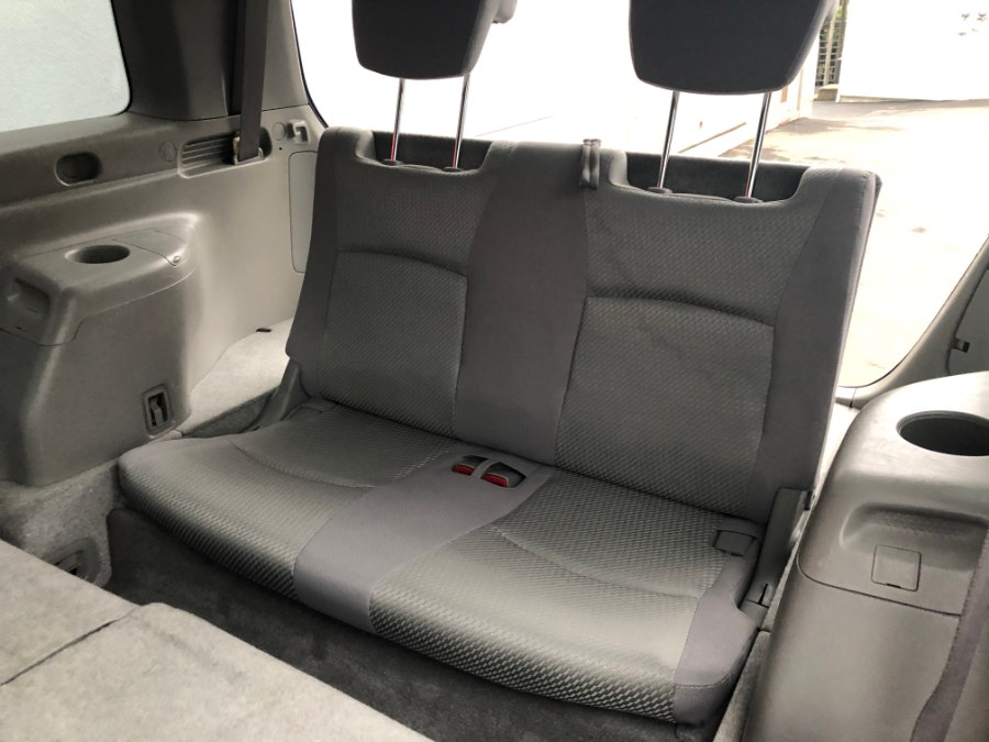 2005 Toyota Highlander 4dr V6 4WD w/3rd Row (Natl), available for sale in Bristol, Connecticut | Bristol Auto Center LLC. Bristol, Connecticut 2005 Toyota Highlander 4dr V6 4WD w/3rd Row (Natl), available for sale in Bristol, Connecticut | Bristol Auto Center LLC. Bristol, Connecticut
