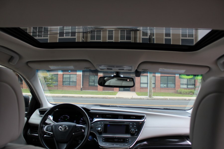 Used Toyota Avalon Hybrid 4dr Sdn XLE Touring (Natl) 2013 | Carsonmain LLC. Manchester, Connecticut Used Toyota Avalon Hybrid 4dr Sdn XLE Touring (Natl) 2013 | Carsonmain LLC. Manchester, Connecticut