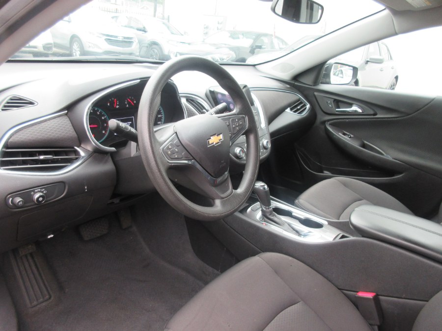 2019 Chevrolet Malibu 4dr Sdn LT w/1LT, available for sale in Linden, New Jersey | Route 27 Auto Mall. Linden, New Jersey 2019 Chevrolet Malibu 4dr Sdn LT w/1LT, available for sale in Linden, New Jersey | Route 27 Auto Mall. Linden, New Jersey