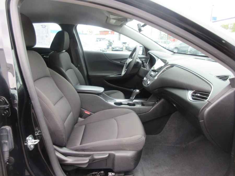 2019 Chevrolet Malibu 4dr Sdn LT w/1LT, available for sale in Linden, New Jersey | Route 27 Auto Mall. Linden, New Jersey 2019 Chevrolet Malibu 4dr Sdn LT w/1LT, available for sale in Linden, New Jersey | Route 27 Auto Mall. Linden, New Jersey