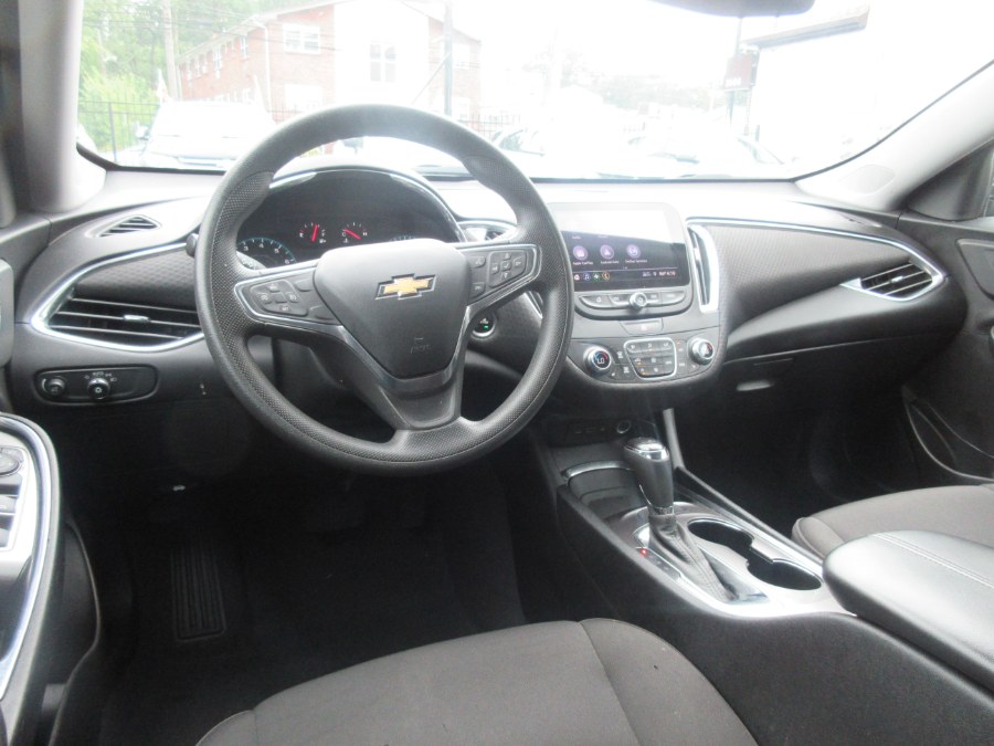 2019 Chevrolet Malibu 4dr Sdn LT w/1LT, available for sale in Linden, New Jersey | Route 27 Auto Mall. Linden, New Jersey 2019 Chevrolet Malibu 4dr Sdn LT w/1LT, available for sale in Linden, New Jersey | Route 27 Auto Mall. Linden, New Jersey