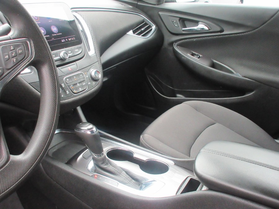2019 Chevrolet Malibu 4dr Sdn LT w/1LT, available for sale in Linden, New Jersey | Route 27 Auto Mall. Linden, New Jersey 2019 Chevrolet Malibu 4dr Sdn LT w/1LT, available for sale in Linden, New Jersey | Route 27 Auto Mall. Linden, New Jersey