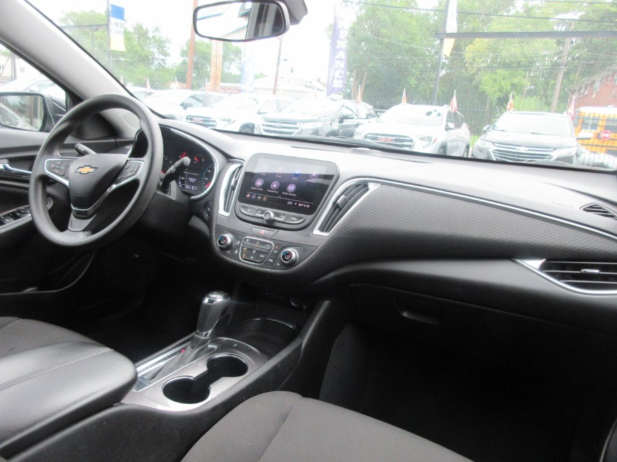 2019 Chevrolet Malibu 4dr Sdn LT w/1LT, available for sale in Linden, New Jersey | Route 27 Auto Mall. Linden, New Jersey 2019 Chevrolet Malibu 4dr Sdn LT w/1LT, available for sale in Linden, New Jersey | Route 27 Auto Mall. Linden, New Jersey