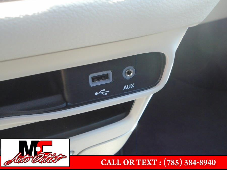 2019 Chrysler Pacifica Touring L FWD, available for sale in Colby, Kansas | M C Auto Outlet Inc. Colby, Kansas 2019 Chrysler Pacifica Touring L FWD, available for sale in Colby, Kansas | M C Auto Outlet Inc. Colby, Kansas