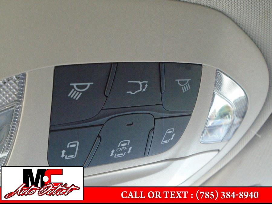 2019 Chrysler Pacifica Touring L FWD, available for sale in Colby, Kansas | M C Auto Outlet Inc. Colby, Kansas 2019 Chrysler Pacifica Touring L FWD, available for sale in Colby, Kansas | M C Auto Outlet Inc. Colby, Kansas