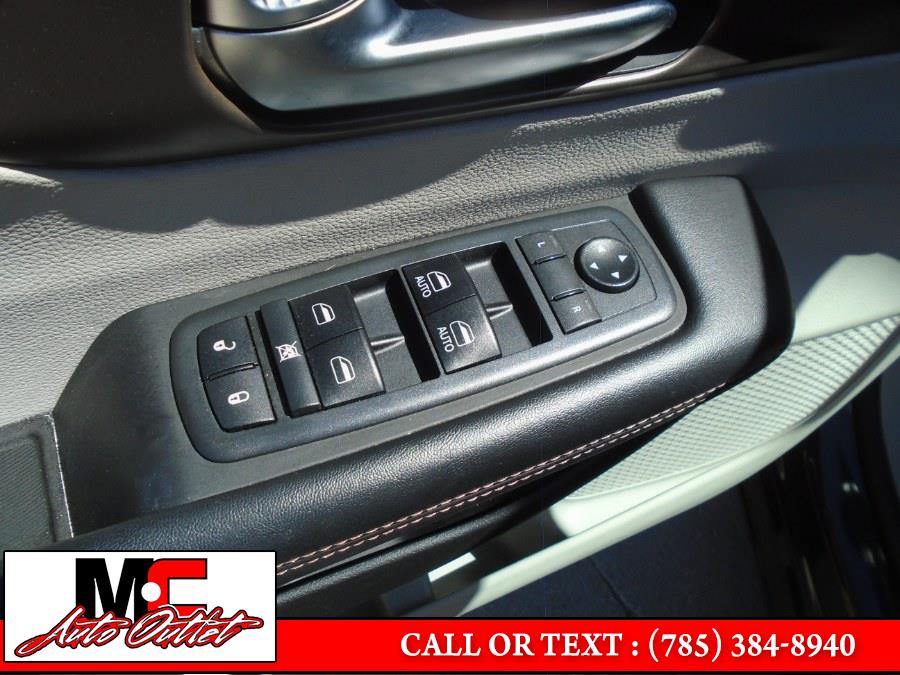 2019 Chrysler Pacifica Touring L FWD, available for sale in Colby, Kansas | M C Auto Outlet Inc. Colby, Kansas 2019 Chrysler Pacifica Touring L FWD, available for sale in Colby, Kansas | M C Auto Outlet Inc. Colby, Kansas