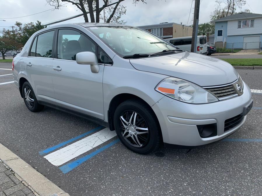 Nissan versa 2008