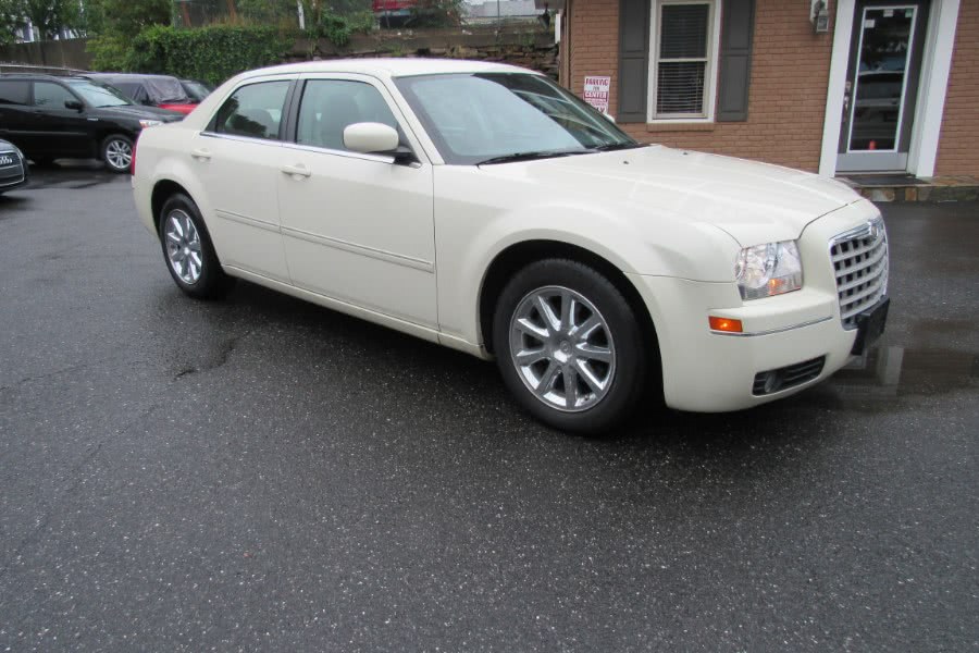 2007 Chrysler 300 4dr Sdn 300 Limited RWD, available for sale in Shelton, Connecticut | Center Motorsports LLC. Shelton, Connecticut