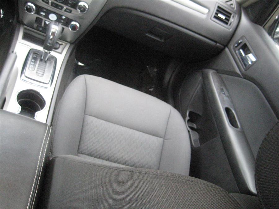 2011 Ford Fusion SE 4dr Sedan, available for sale in Massapequa, New York | Rite Choice Auto Inc.. Massapequa, New York 2011 Ford Fusion SE 4dr Sedan, available for sale in Massapequa, New York | Rite Choice Auto Inc.. Massapequa, New York
