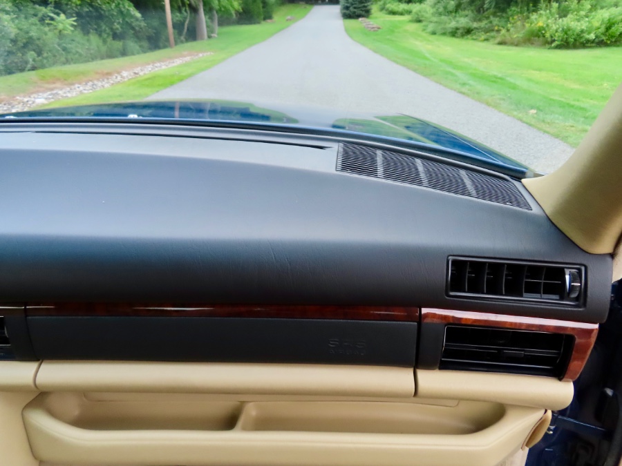 1990 Mercedes-Benz 560 Series 2dr Coupe 560SEC, available for sale in North Salem, New York | Meccanic Shop North Inc. North Salem, New York 1990 Mercedes-Benz 560 Series 2dr Coupe 560SEC, available for sale in North Salem, New York | Meccanic Shop North Inc. North Salem, New York