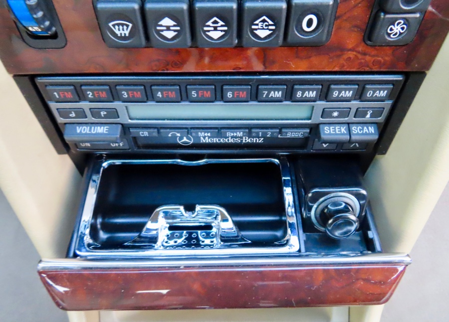 1990 Mercedes-Benz 560 Series 2dr Coupe 560SEC, available for sale in North Salem, New York | Meccanic Shop North Inc. North Salem, New York 1990 Mercedes-Benz 560 Series 2dr Coupe 560SEC, available for sale in North Salem, New York | Meccanic Shop North Inc. North Salem, New York