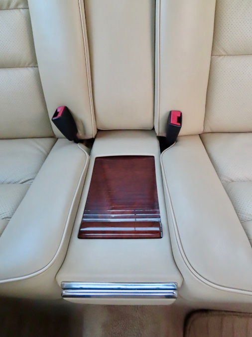 1990 Mercedes-Benz 560 Series 2dr Coupe 560SEC, available for sale in North Salem, New York | Meccanic Shop North Inc. North Salem, New York 1990 Mercedes-Benz 560 Series 2dr Coupe 560SEC, available for sale in North Salem, New York | Meccanic Shop North Inc. North Salem, New York