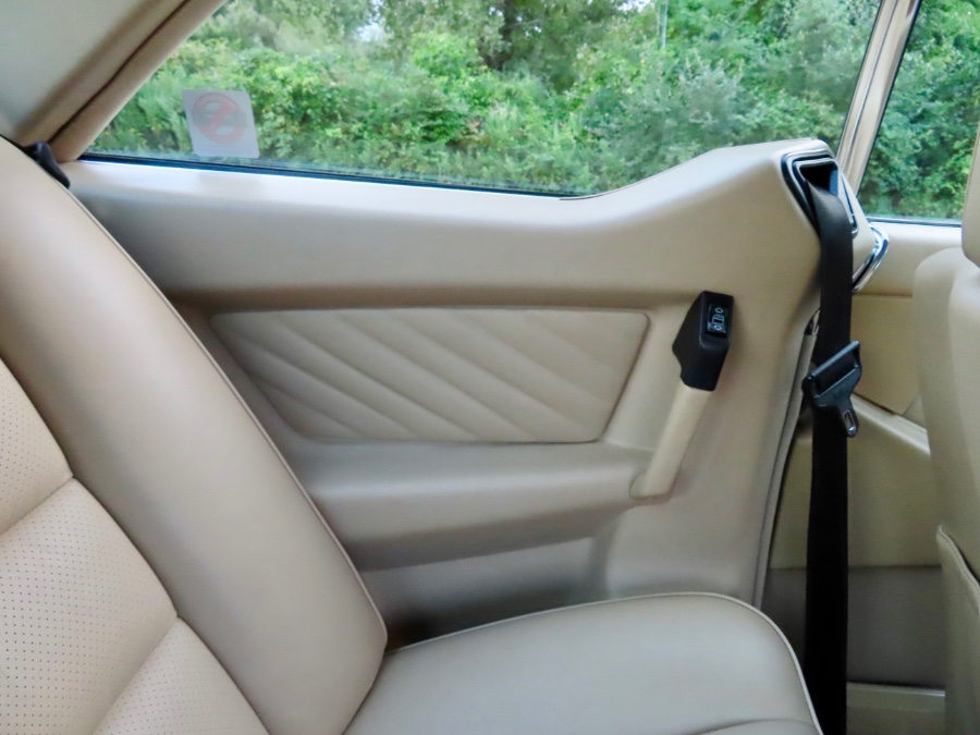 1990 Mercedes-Benz 560 Series 2dr Coupe 560SEC, available for sale in North Salem, New York | Meccanic Shop North Inc. North Salem, New York 1990 Mercedes-Benz 560 Series 2dr Coupe 560SEC, available for sale in North Salem, New York | Meccanic Shop North Inc. North Salem, New York