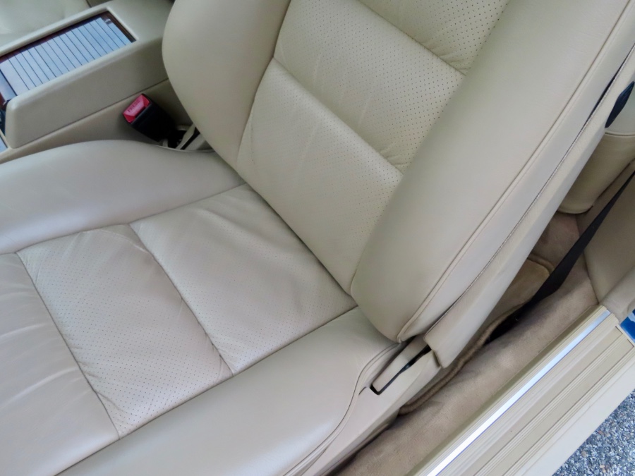 1990 Mercedes-Benz 560 Series 2dr Coupe 560SEC, available for sale in North Salem, New York | Meccanic Shop North Inc. North Salem, New York 1990 Mercedes-Benz 560 Series 2dr Coupe 560SEC, available for sale in North Salem, New York | Meccanic Shop North Inc. North Salem, New York