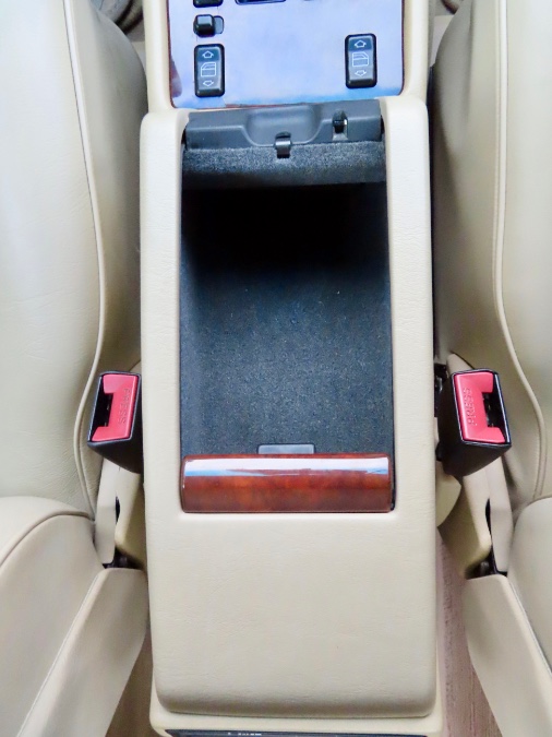 1990 Mercedes-Benz 560 Series 2dr Coupe 560SEC, available for sale in North Salem, New York | Meccanic Shop North Inc. North Salem, New York 1990 Mercedes-Benz 560 Series 2dr Coupe 560SEC, available for sale in North Salem, New York | Meccanic Shop North Inc. North Salem, New York