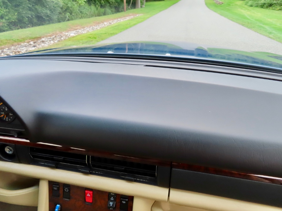 1990 Mercedes-Benz 560 Series 2dr Coupe 560SEC, available for sale in North Salem, New York | Meccanic Shop North Inc. North Salem, New York 1990 Mercedes-Benz 560 Series 2dr Coupe 560SEC, available for sale in North Salem, New York | Meccanic Shop North Inc. North Salem, New York