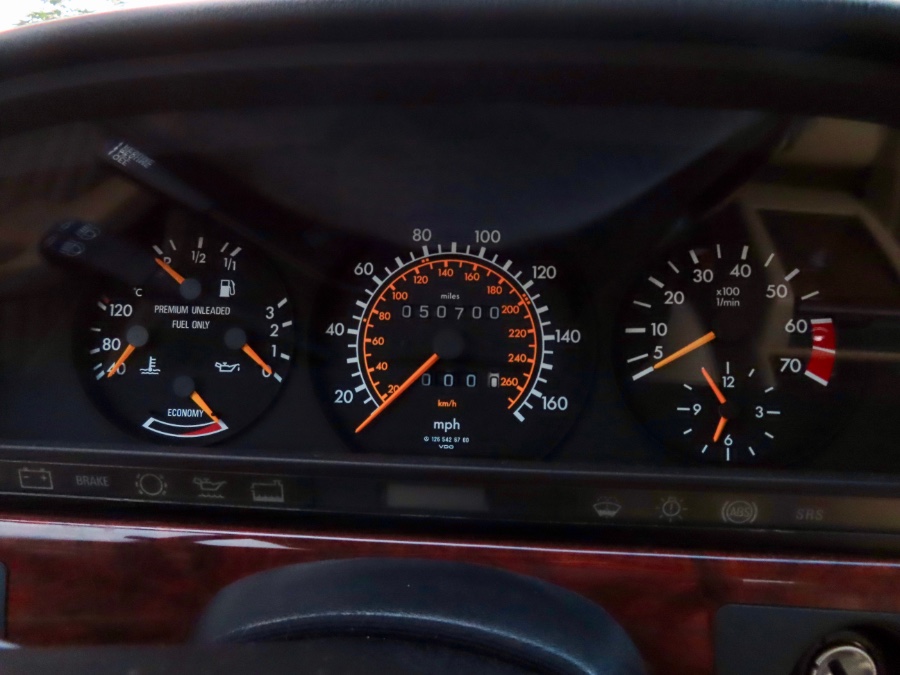 1990 Mercedes-Benz 560 Series 2dr Coupe 560SEC, available for sale in North Salem, New York | Meccanic Shop North Inc. North Salem, New York 1990 Mercedes-Benz 560 Series 2dr Coupe 560SEC, available for sale in North Salem, New York | Meccanic Shop North Inc. North Salem, New York