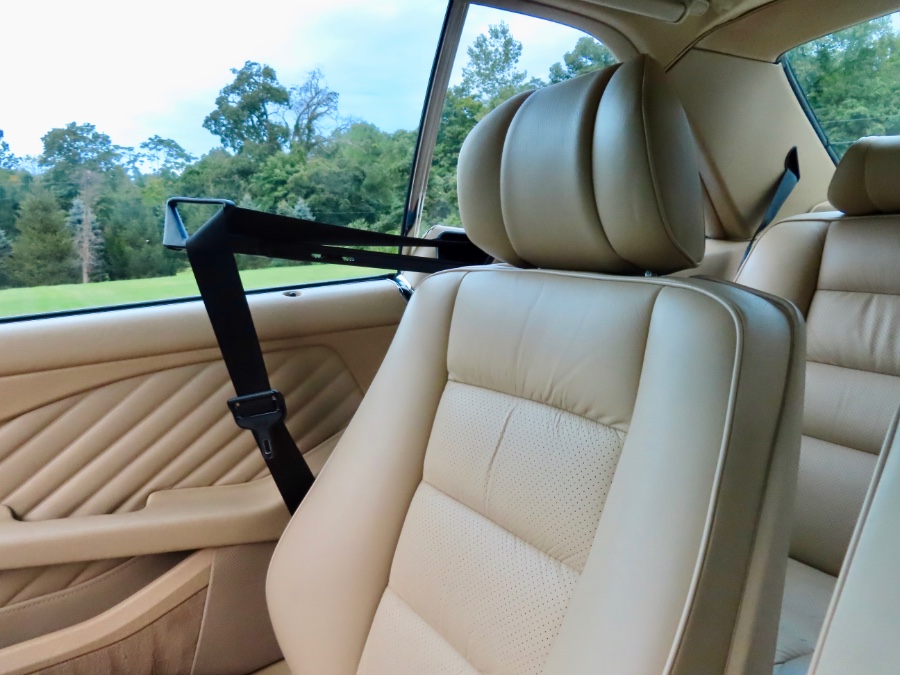1990 Mercedes-Benz 560 Series 2dr Coupe 560SEC, available for sale in North Salem, New York | Meccanic Shop North Inc. North Salem, New York 1990 Mercedes-Benz 560 Series 2dr Coupe 560SEC, available for sale in North Salem, New York | Meccanic Shop North Inc. North Salem, New York