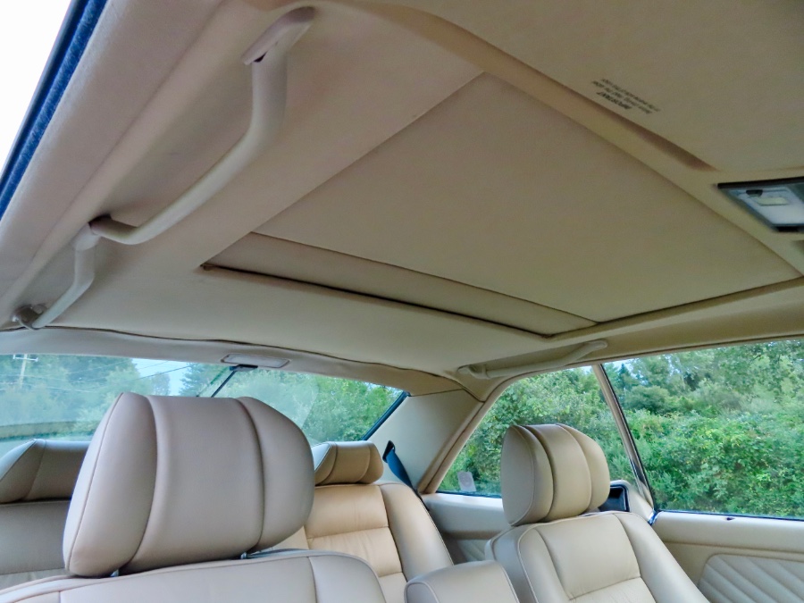 1990 Mercedes-Benz 560 Series 2dr Coupe 560SEC, available for sale in North Salem, New York | Meccanic Shop North Inc. North Salem, New York 1990 Mercedes-Benz 560 Series 2dr Coupe 560SEC, available for sale in North Salem, New York | Meccanic Shop North Inc. North Salem, New York