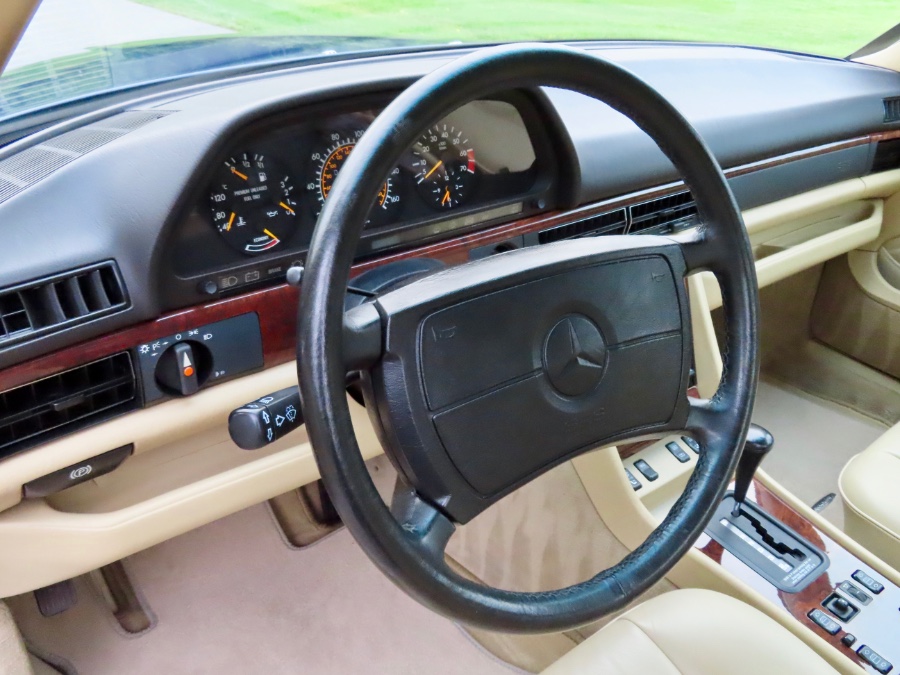 1990 Mercedes-Benz 560 Series 2dr Coupe 560SEC, available for sale in North Salem, New York | Meccanic Shop North Inc. North Salem, New York 1990 Mercedes-Benz 560 Series 2dr Coupe 560SEC, available for sale in North Salem, New York | Meccanic Shop North Inc. North Salem, New York