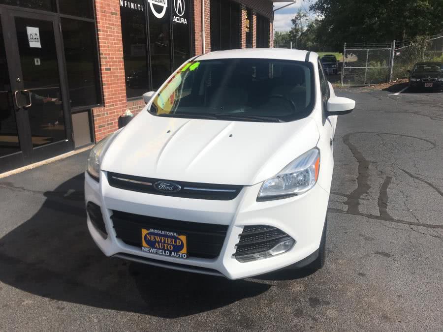 2014 Ford Escape 4WD 4dr SE, available for sale in Middletown, Connecticut | Newfield Auto Sales. Middletown, Connecticut