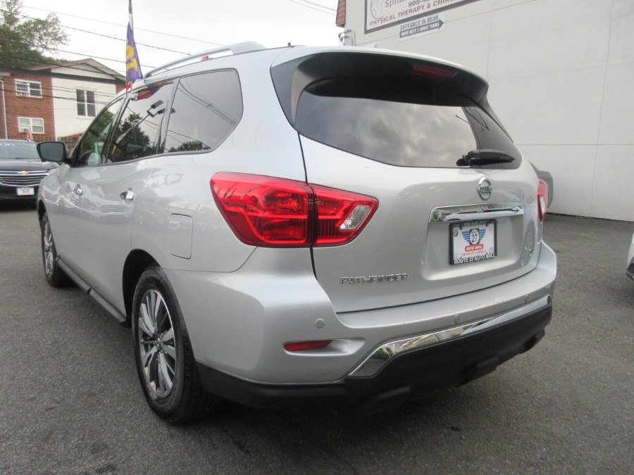 2019 Nissan Pathfinder FWD SL, available for sale in Linden, New Jersey | Route 27 Auto Mall. Linden, New Jersey 2019 Nissan Pathfinder FWD SL, available for sale in Linden, New Jersey | Route 27 Auto Mall. Linden, New Jersey