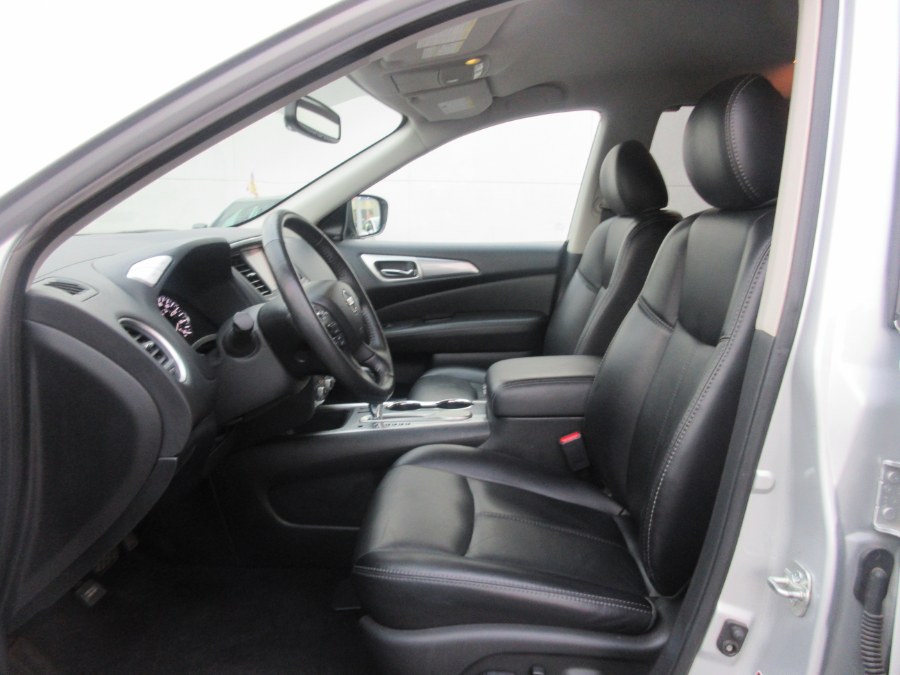 2019 Nissan Pathfinder FWD SL, available for sale in Linden, New Jersey | Route 27 Auto Mall. Linden, New Jersey 2019 Nissan Pathfinder FWD SL, available for sale in Linden, New Jersey | Route 27 Auto Mall. Linden, New Jersey