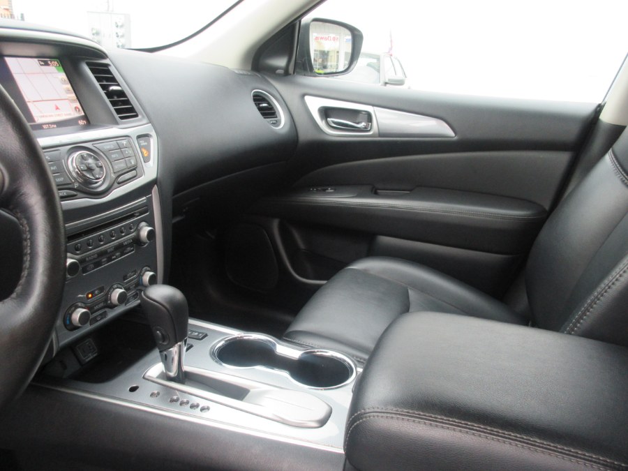 2019 Nissan Pathfinder FWD SL, available for sale in Linden, New Jersey | Route 27 Auto Mall. Linden, New Jersey 2019 Nissan Pathfinder FWD SL, available for sale in Linden, New Jersey | Route 27 Auto Mall. Linden, New Jersey