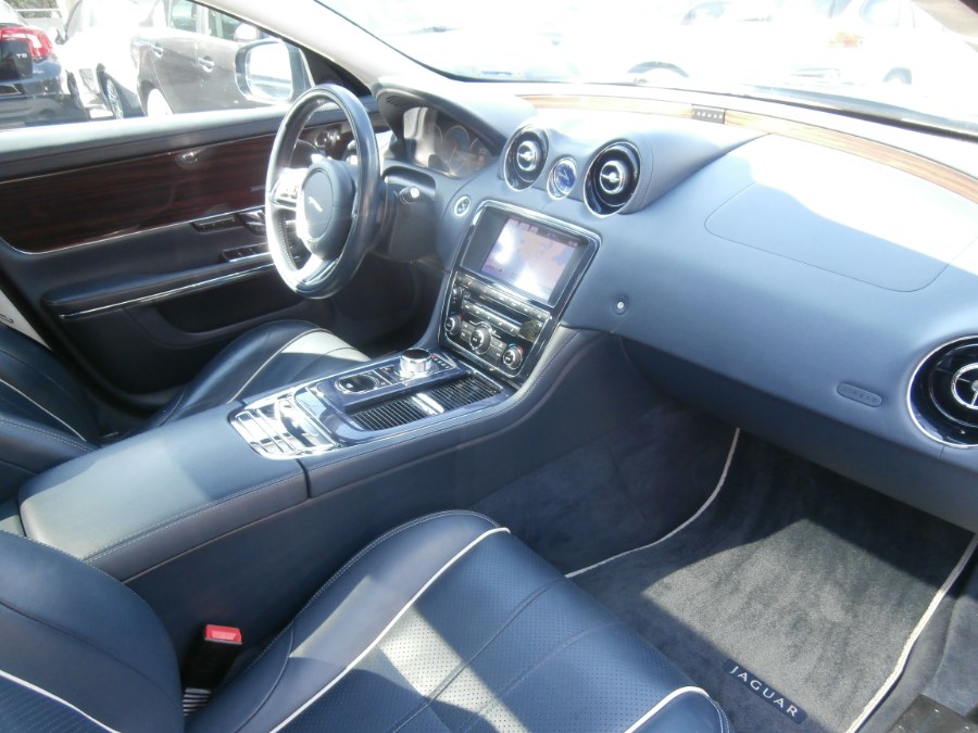 2013 Jaguar XJ 4dr Sdn XJL Portfolio AWD, available for sale in Waterbury, Connecticut | Jim Juliani Motors. Waterbury, Connecticut 2013 Jaguar XJ 4dr Sdn XJL Portfolio AWD, available for sale in Waterbury, Connecticut | Jim Juliani Motors. Waterbury, Connecticut