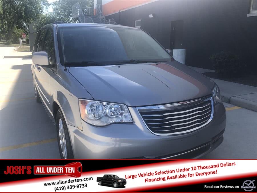 2016 Chrysler Town & Country 4dr Wgn Touring, available for sale in Elida, Ohio | Josh's All Under Ten LLC. Elida, Ohio