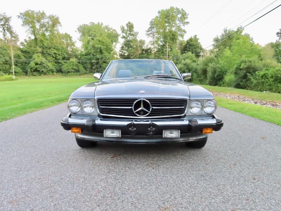 1989 Mercedes-Benz 560 Series 2dr Coupe 560SL Roadster, available for sale in North Salem, New York | Meccanic Shop North Inc. North Salem, New York 1989 Mercedes-Benz 560 Series 2dr Coupe 560SL Roadster, available for sale in North Salem, New York | Meccanic Shop North Inc. North Salem, New York