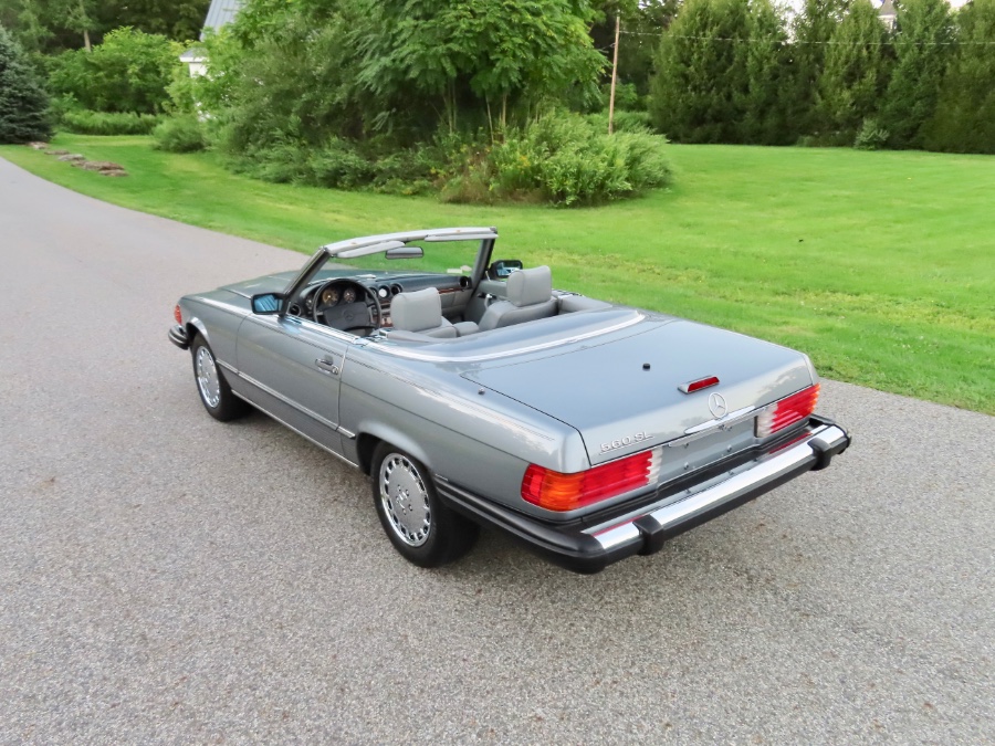 1989 Mercedes-Benz 560 Series 2dr Coupe 560SL Roadster, available for sale in North Salem, New York | Meccanic Shop North Inc. North Salem, New York 1989 Mercedes-Benz 560 Series 2dr Coupe 560SL Roadster, available for sale in North Salem, New York | Meccanic Shop North Inc. North Salem, New York