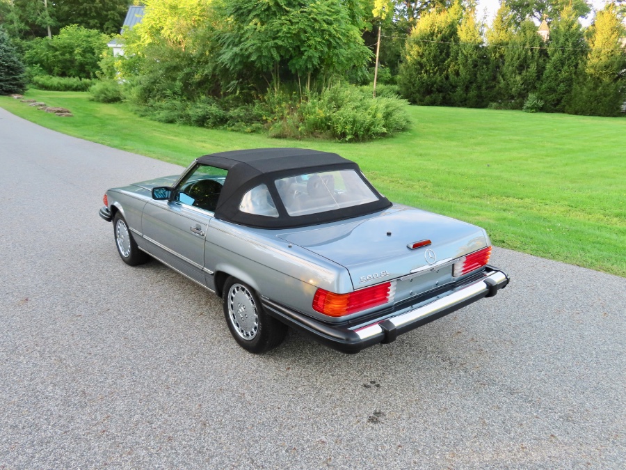1989 Mercedes-Benz 560 Series 2dr Coupe 560SL Roadster, available for sale in North Salem, New York | Meccanic Shop North Inc. North Salem, New York 1989 Mercedes-Benz 560 Series 2dr Coupe 560SL Roadster, available for sale in North Salem, New York | Meccanic Shop North Inc. North Salem, New York