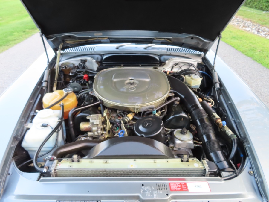 1989 Mercedes-Benz 560 Series 2dr Coupe 560SL Roadster, available for sale in North Salem, New York | Meccanic Shop North Inc. North Salem, New York 1989 Mercedes-Benz 560 Series 2dr Coupe 560SL Roadster, available for sale in North Salem, New York | Meccanic Shop North Inc. North Salem, New York