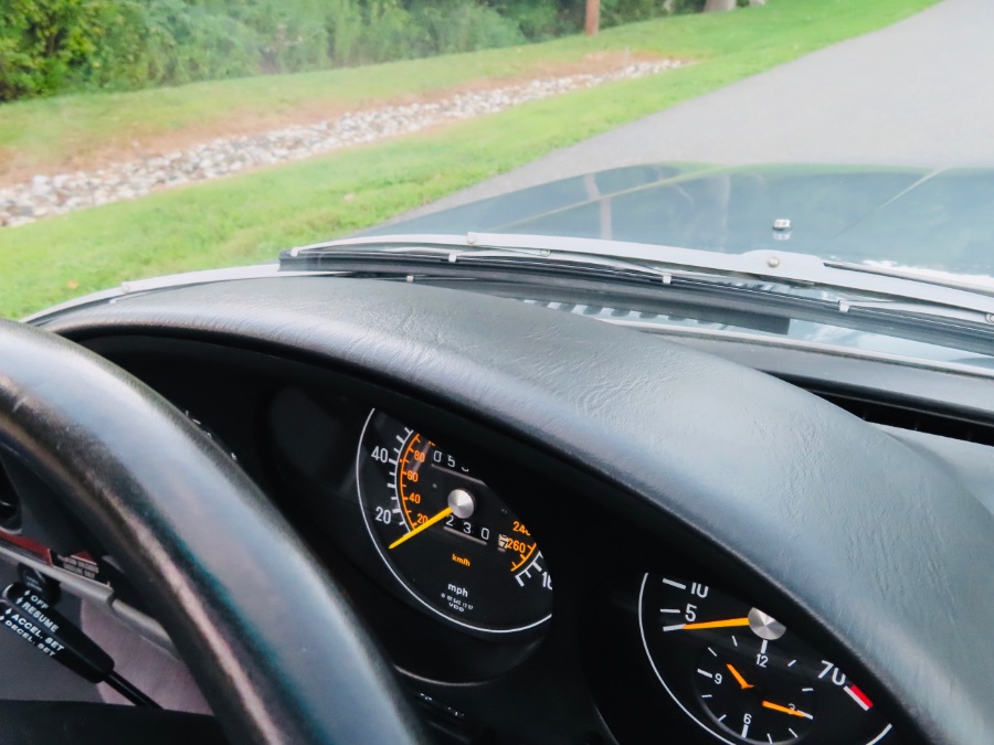1989 Mercedes-Benz 560 Series 2dr Coupe 560SL Roadster, available for sale in North Salem, New York | Meccanic Shop North Inc. North Salem, New York 1989 Mercedes-Benz 560 Series 2dr Coupe 560SL Roadster, available for sale in North Salem, New York | Meccanic Shop North Inc. North Salem, New York