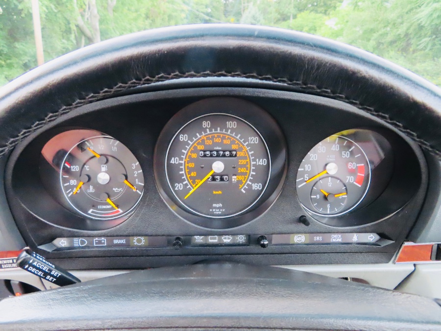 1989 Mercedes-Benz 560 Series 2dr Coupe 560SL Roadster, available for sale in North Salem, New York | Meccanic Shop North Inc. North Salem, New York 1989 Mercedes-Benz 560 Series 2dr Coupe 560SL Roadster, available for sale in North Salem, New York | Meccanic Shop North Inc. North Salem, New York