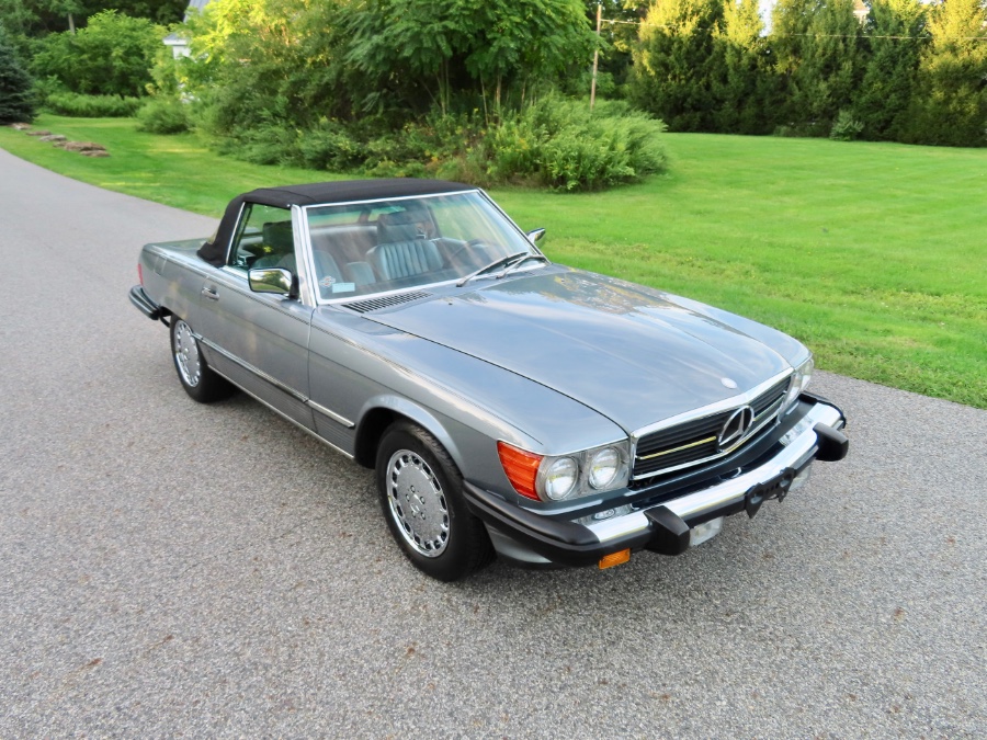 1989 Mercedes-Benz 560 Series 2dr Coupe 560SL Roadster, available for sale in North Salem, New York | Meccanic Shop North Inc. North Salem, New York 1989 Mercedes-Benz 560 Series 2dr Coupe 560SL Roadster, available for sale in North Salem, New York | Meccanic Shop North Inc. North Salem, New York