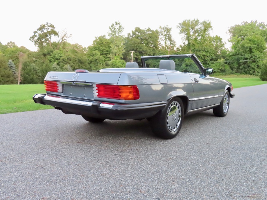 1989 Mercedes-Benz 560 Series 2dr Coupe 560SL Roadster, available for sale in North Salem, New York | Meccanic Shop North Inc. North Salem, New York 1989 Mercedes-Benz 560 Series 2dr Coupe 560SL Roadster, available for sale in North Salem, New York | Meccanic Shop North Inc. North Salem, New York