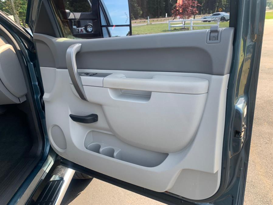 2012 Chevrolet Silverado 2500HD 4WD Crew Cab 153.7" Work Truck, available for sale in South Windsor, Connecticut | Mike And Tony Auto Sales, Inc. South Windsor, Connecticut 2012 Chevrolet Silverado 2500HD 4WD Crew Cab 153.7" Work Truck, available for sale in South Windsor, Connecticut | Mike And Tony Auto Sales, Inc. South Windsor, Connecticut