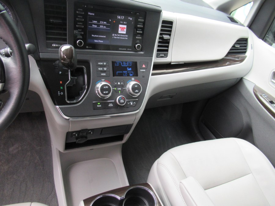 2019 Toyota Sienna XLE FWD 8-Passenger (Natl), available for sale in Woodside, New York | Pepmore Auto Sales Inc.. Woodside, New York 2019 Toyota Sienna XLE FWD 8-Passenger (Natl), available for sale in Woodside, New York | Pepmore Auto Sales Inc.. Woodside, New York