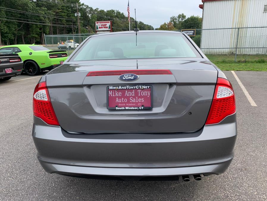 2010 Ford Fusion 4dr Sdn SE FWD, available for sale in South Windsor, Connecticut | Mike And Tony Auto Sales, Inc. South Windsor, Connecticut 2010 Ford Fusion 4dr Sdn SE FWD, available for sale in South Windsor, Connecticut | Mike And Tony Auto Sales, Inc. South Windsor, Connecticut