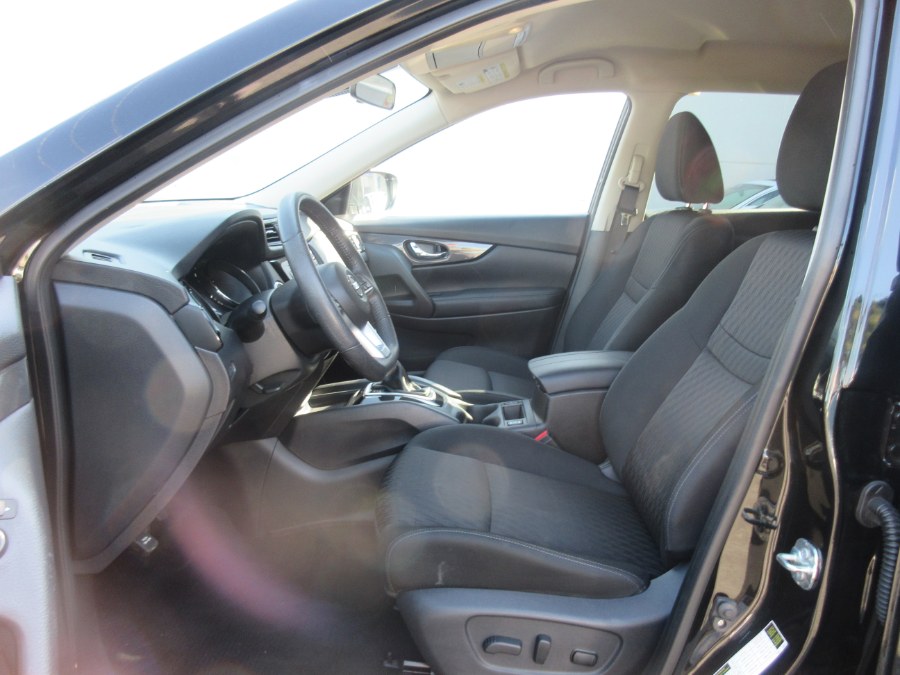 2019 Nissan Rogue FWD SV, available for sale in Linden, New Jersey | Route 27 Auto Mall. Linden, New Jersey 2019 Nissan Rogue FWD SV, available for sale in Linden, New Jersey | Route 27 Auto Mall. Linden, New Jersey