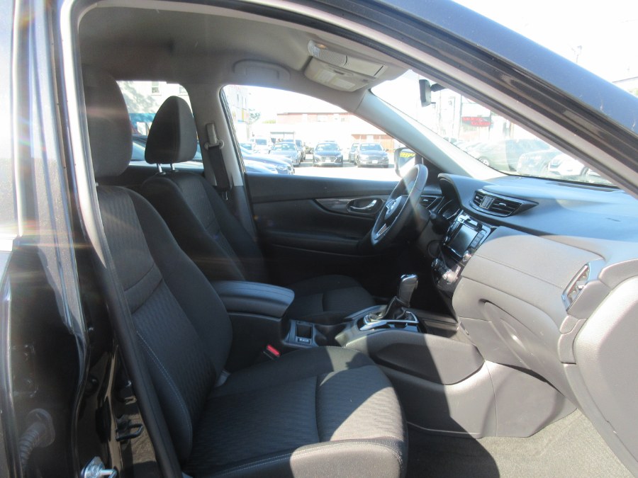 2019 Nissan Rogue FWD SV, available for sale in Linden, New Jersey | Route 27 Auto Mall. Linden, New Jersey 2019 Nissan Rogue FWD SV, available for sale in Linden, New Jersey | Route 27 Auto Mall. Linden, New Jersey