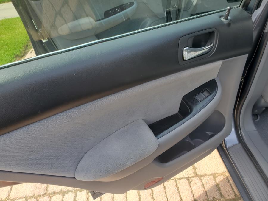 2006 Honda Accord Sdn LX SE MT, available for sale in West Babylon, New York | SGM Auto Sales. West Babylon, New York 2006 Honda Accord Sdn LX SE MT, available for sale in West Babylon, New York | SGM Auto Sales. West Babylon, New York