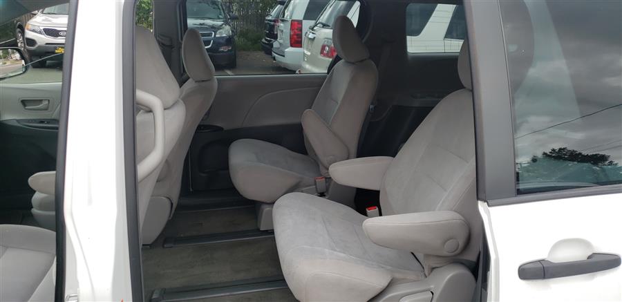 2015 Toyota Sienna 5dr 7-Pass Van L FWD (Natl), available for sale in Little Ferry, New Jersey | Victoria Preowned Autos Inc. Little Ferry, New Jersey 2015 Toyota Sienna 5dr 7-Pass Van L FWD (Natl), available for sale in Little Ferry, New Jersey | Victoria Preowned Autos Inc. Little Ferry, New Jersey
